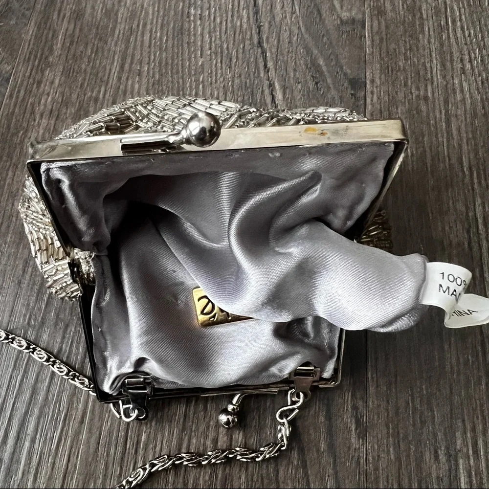 Cache Vintage Sequence Crossbody Mini Coin Purse - Picture 12 of 15